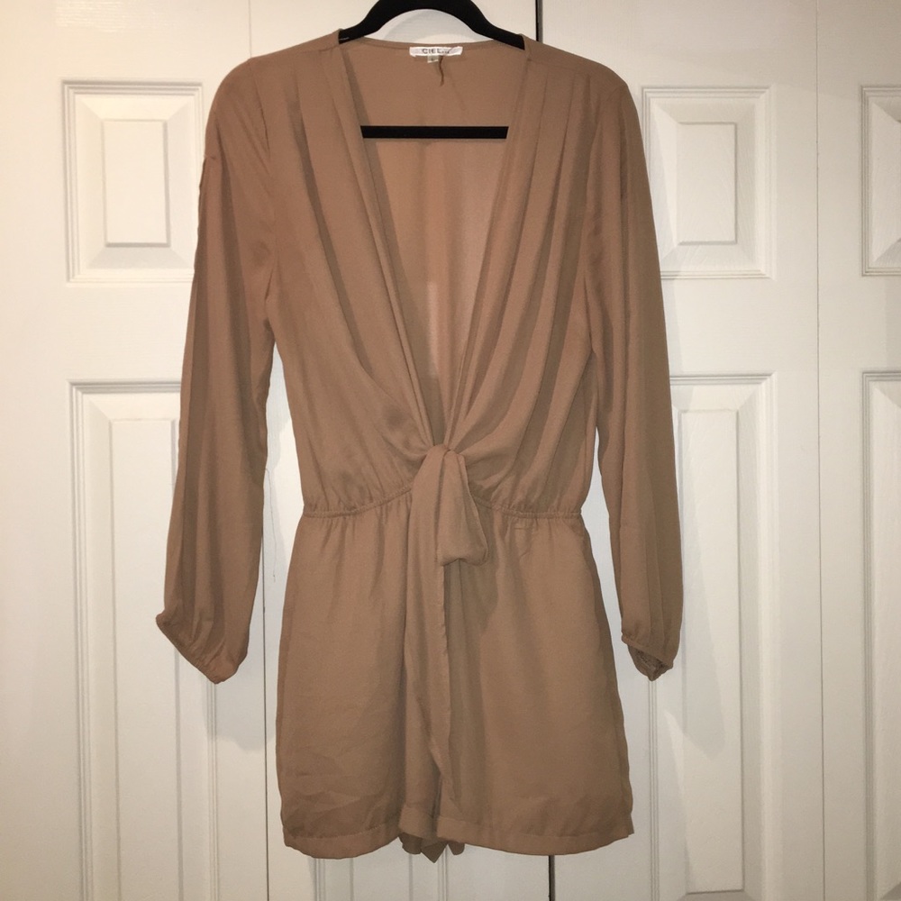 [Ciel] L/S Low Cut Front Tie Romper